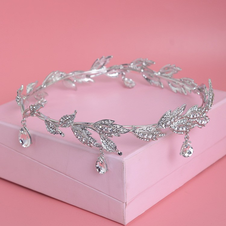 Luxe Crystal Crown Bruids Haar - Aerith Cosplay Prop recensie en prijs